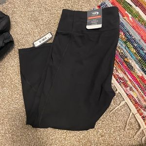 NWT Cropped Leggings! 7/8 Length